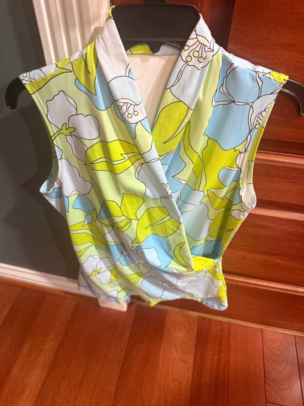 J. McLaughlin Light Blue & Lime Floral Wrap sleeveless blouse